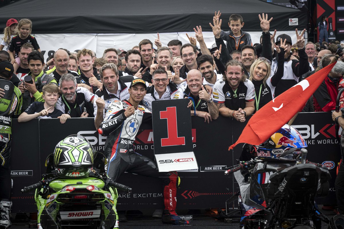 Bu İnanılmaz Haftasonu Benimle Aynı Heyecanı Paylaşan Herkese Teşekkür Ederim 🥰
Dream Team 👊
 @SMRWorldSBK <a href="/BMWMotorradMoSp/">BMW Motorrad Motorsport</a>