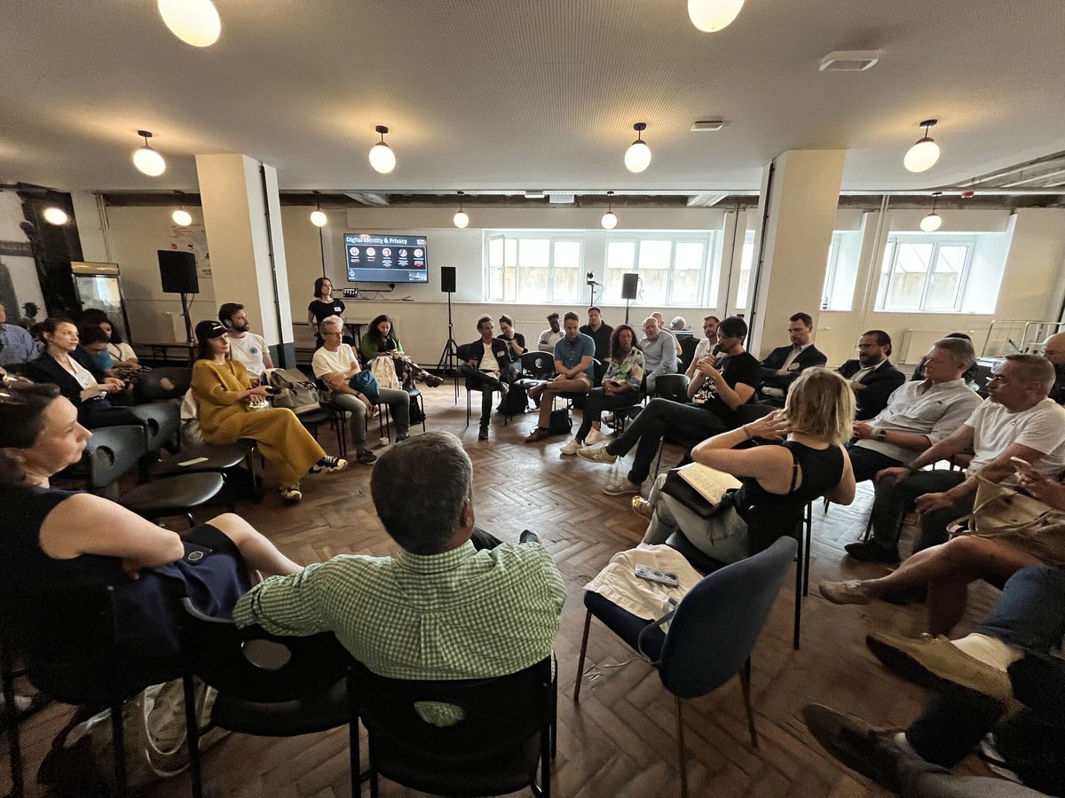 BlockchainforGood tweet media