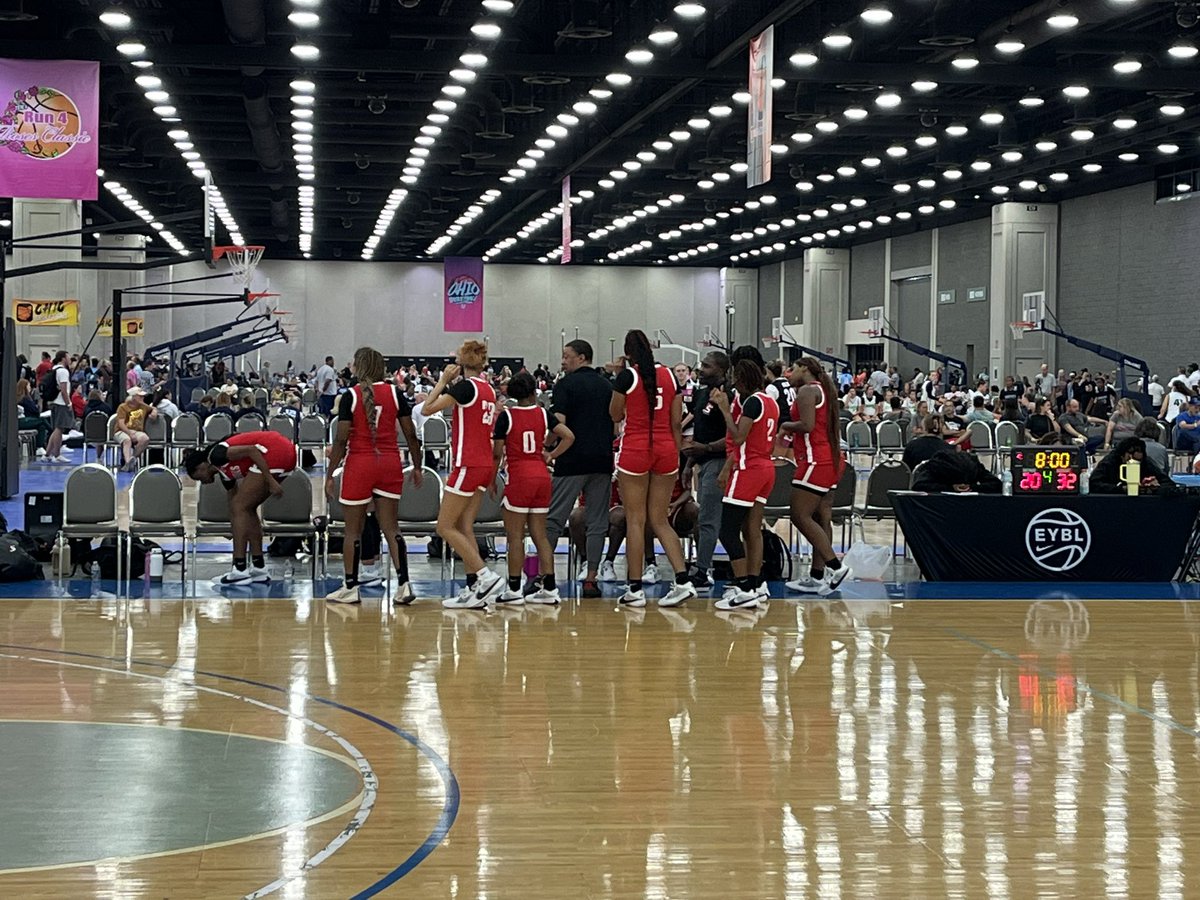 6-0 so far here in Louisville! One more game tomorrow! Keep playing together and for one another. Finish strong, ladies. 🖤❤️ <a href="/ProSkillsGBB/">ProSkills Girls Basketball</a> <a href="/coachcalvin21/">Calvin Evans II</a> <a href="/Askew3Askew/">Jonathan Askew</a> <a href="/EarlRooks4/">Earl Rooks</a>