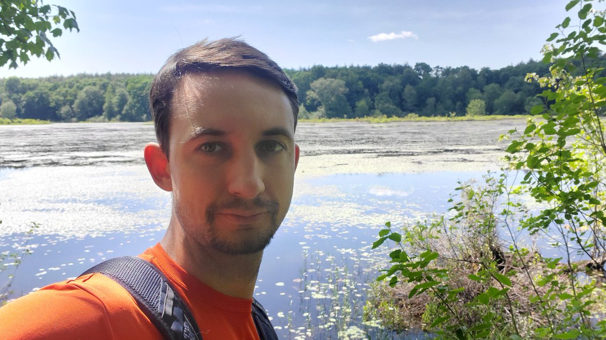 Novogasaurus's tweet photo. My second stop on the Sky's the Limit Hiking Challenge with a stop by Great Pond Loop at Massacoe State Forest 🌳 in Simsbury. It was much cooler in the shade during the oppressive heat. 

Two State forests down at our #CTStateParks and 13 to go! I'll keep you in the "loop." 😉 https://t.co/NXgMVqE524