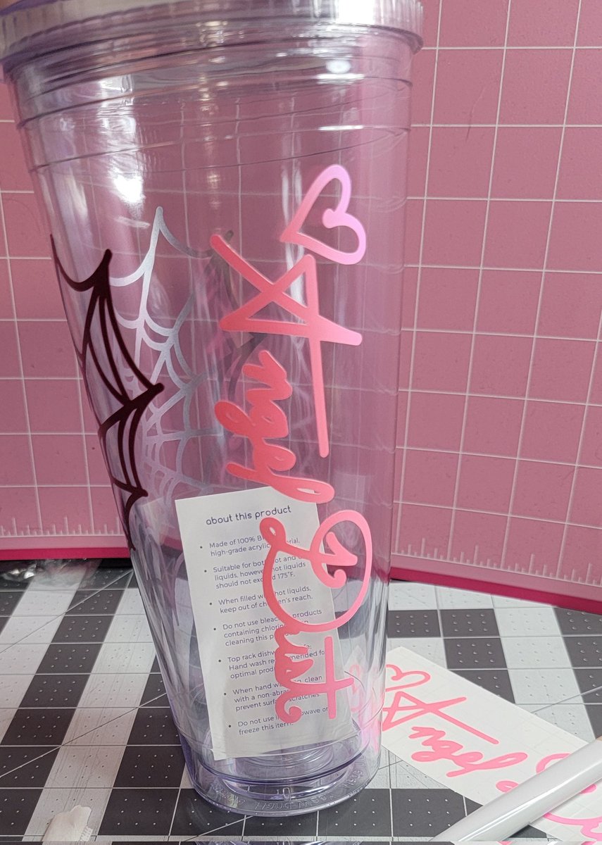 soulartsstudio's tweet photo. Working on New Angel Dust cups! https://t.co/6eRoNj4Wmx