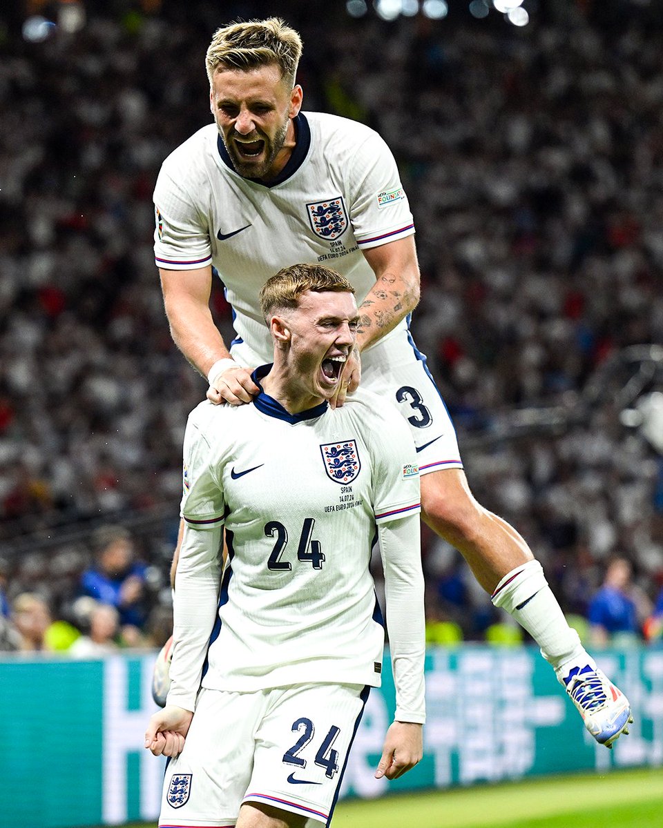 𝗜𝗙 𝗘𝗡𝗚𝗟𝗔𝗡𝗗 𝗕𝗘𝗔𝗧 𝗦𝗣𝗔𝗜𝗡 𝗔𝗡𝗗 𝗪𝗜𝗡 𝗧𝗛𝗘 𝗘𝗨𝗥𝗢𝗦 we’ll giveaway an England shirt with any name on the back to two random people!👕🏴󠁧󠁢󠁥󠁮󠁧󠁿

Retweet &amp; follow us to enter!