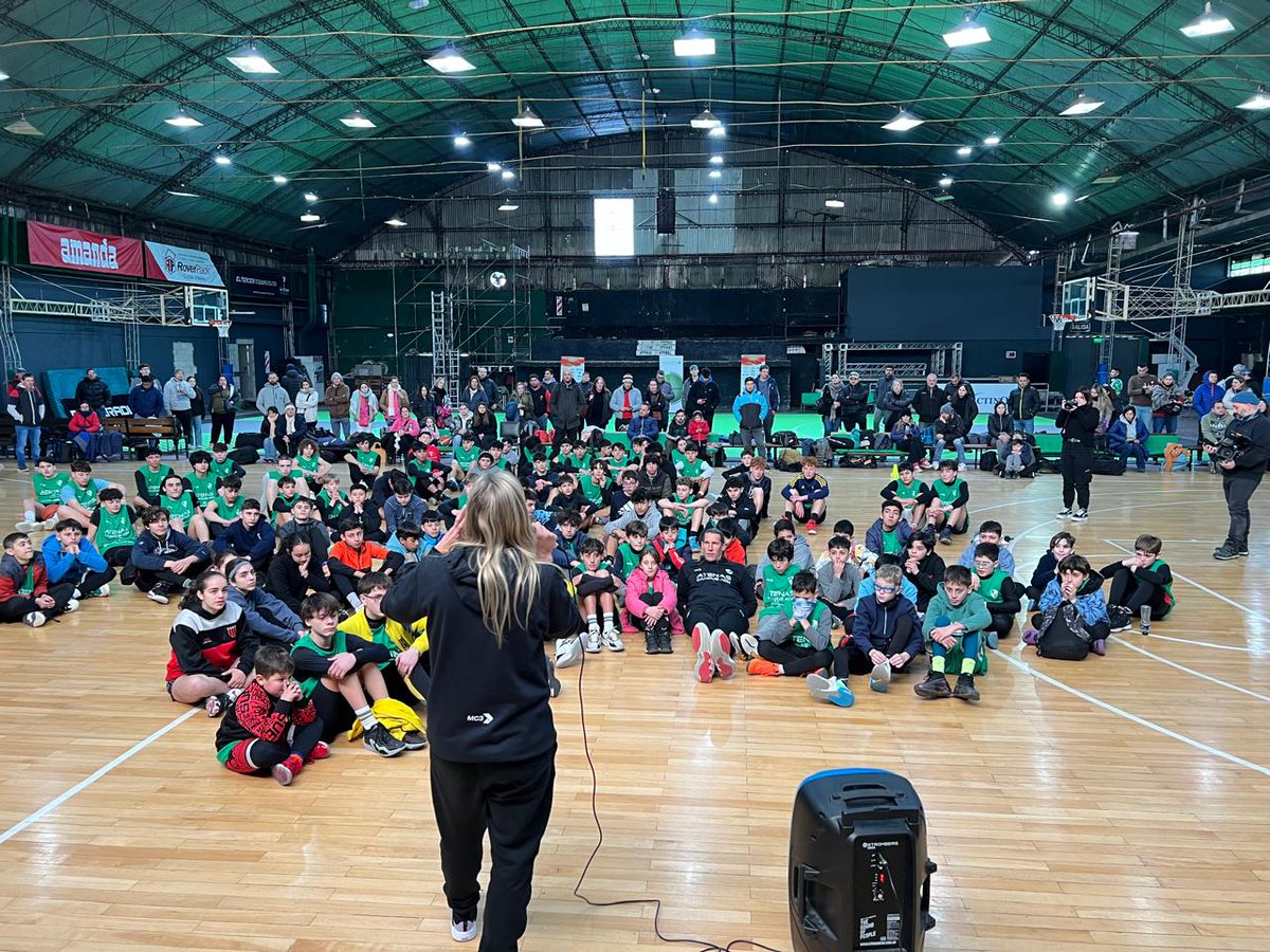 Julian Pagura (@pagurajulian) on Twitter photo Terminamos el Campus ADN Formación Olímpica en Córdoba, en la casa del Campeón Atenas <a href="/Atenas_oficial/">Asociación Deportiva Atenas</a> tremendo trabajo de todo el equipo y la organización del club, Fabiola y su equipo.
Gracias!!!!!!!!
<a href="/CondeHerrmann/">Walter Herrmann</a> Terminamos el Campus ADN Formación Olímpica en Córdoba, en la casa del Campeón Atenas <a href="/Atenas_oficial/">Asociación Deportiva Atenas</a> tremendo trabajo de todo el equipo y la organización del club, Fabiola y su equipo.
Gracias!!!!!!!!
<a href="/CondeHerrmann/">Walter Herrmann</a>