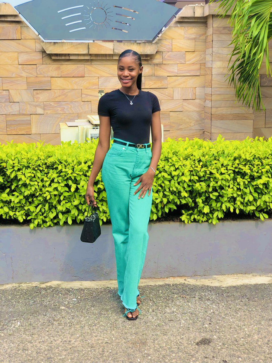 SweetTisna's tweet photo. How I pulled up for Martin and Tessy on Friday
#meetandgreet 
#Tessy 
#martess 
#greenarmy https://t.co/e0uFsC9t4S