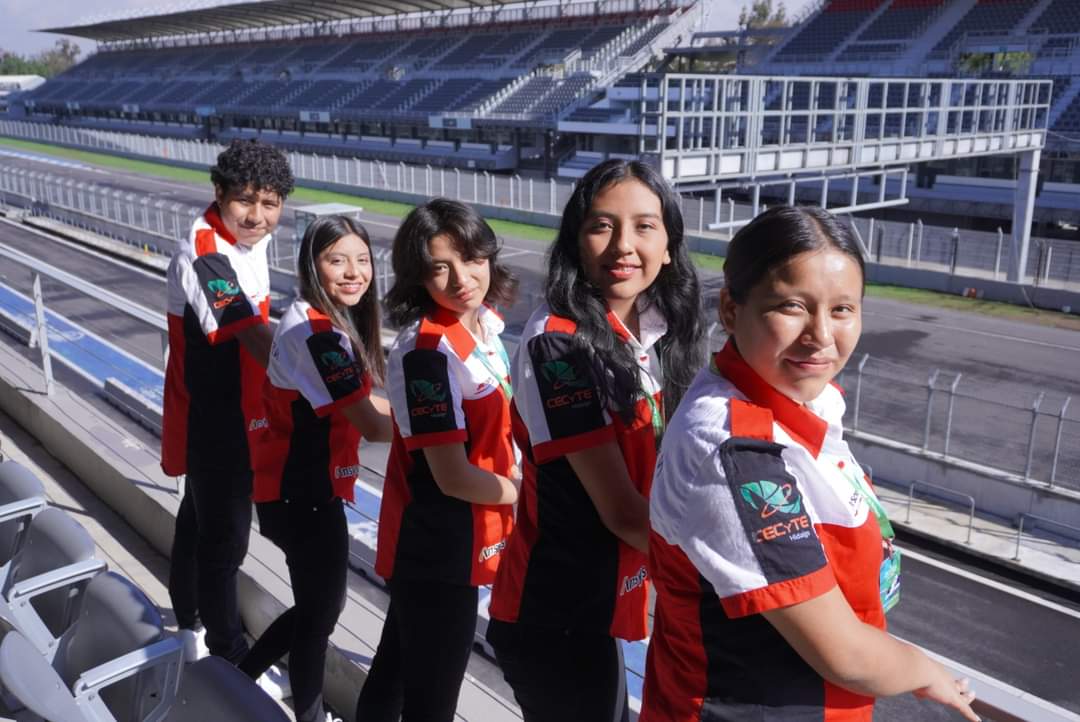 edmundo_rmz's tweet photo. Muchas felicidades👏 Daniela Hernández, Yurema Jiménez, Dibanhy Jiménez, Estrella Hernández, Brandon de la Cruz y a sus asesores, Maribel Calderón y Salvador Pérez del @CecyteHuautla 👏🎖🏆. 1ros lugares 🇲🇽 en #F1inSchool🏎 "World Finals Best Engineered Car". Grx @natycastrejonv https://t.co/F75Q0Y5kQu
