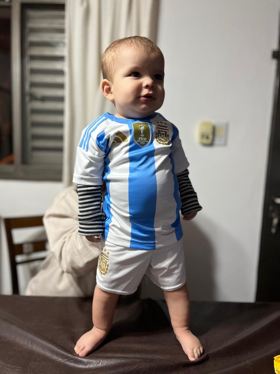 verovtorres87's tweet photo. Vamos Argentina, sabes que yo te quiero 🎶🎶 https://t.co/HyyvVWqcww