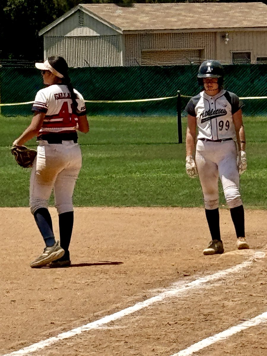 ChampCupElite's tweet photo. 𝗖𝗵𝗮𝗺𝗽𝗶𝗼𝗻𝘀𝗵𝗶𝗽 𝗦𝘂𝗻𝗱𝗮𝘆 continues with the 18u #ChampCupElite semifinals!
💥LV Blast vs So Cal Athletics Gumataotao
💥OC Batbusters Delgado vs Athletics Mercado Gurrola 

#softball #socal #fastpitch #USASoftball #USASoftballSoCal https://t.co/3SdlTyvUy5