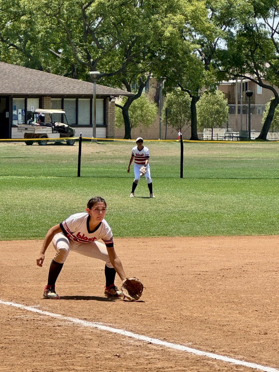 ChampCupElite's tweet photo. 𝗖𝗵𝗮𝗺𝗽𝗶𝗼𝗻𝘀𝗵𝗶𝗽 𝗦𝘂𝗻𝗱𝗮𝘆 continues with the 18u #ChampCupElite semifinals!
💥LV Blast vs So Cal Athletics Gumataotao
💥OC Batbusters Delgado vs Athletics Mercado Gurrola 

#softball #socal #fastpitch #USASoftball #USASoftballSoCal https://t.co/3SdlTyvUy5