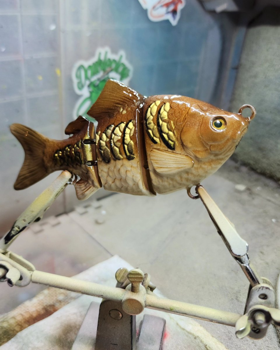 dublplayoutdoor's tweet photo. Little mirror carp action on this new blank.
#fishing #bassfishing #largemouthbass #bass #custombaits #airbrushing #outdoors #painting #customlures #lures #fish #fishtok #smallbusiness #kansasoutdoors #kansas https://t.co/YrMxXWiJcU
