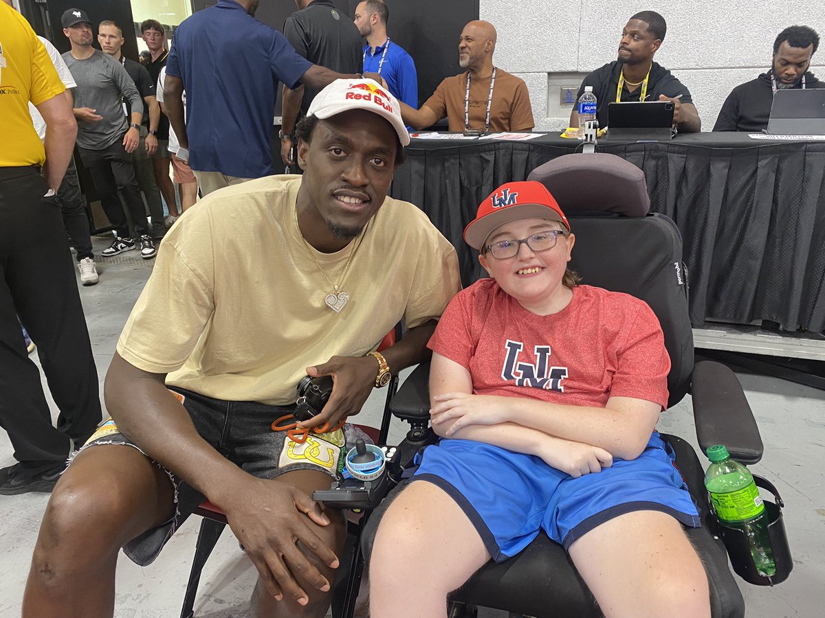 IamSuperHen's tweet photo. Thank you @pskills43 for spending some time with me at the Summer League.  I enjoyed talking with you about @Riley__Allen.  He is awesome.  I’m glad I got a chance to meet you. https://t.co/4LUhWWZGHF