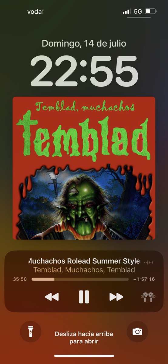 Por favor, que estoy con los cascos escuchando lo realmente importante y se oye la gente gritando fuera