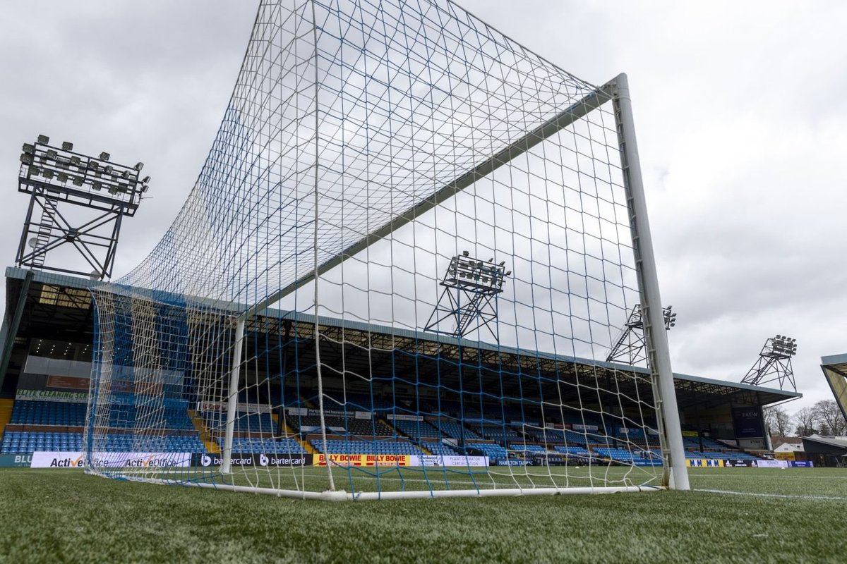 KilmarnockFC's tweet photo. 𝐅𝐨𝐨𝐭𝐛𝐚𝐥𝐥’𝐬 𝐜𝐨𝐦𝐢𝐧𝐠 𝐡𝐨𝐦𝐞…

To Rugby Park! English League Two side Barrow AFC will visit Ayrshire on Friday to round off our pre-season. 

➡️ Tickets: https://t.co/gKKIvGNjXk https://t.co/Wml7EStSBX