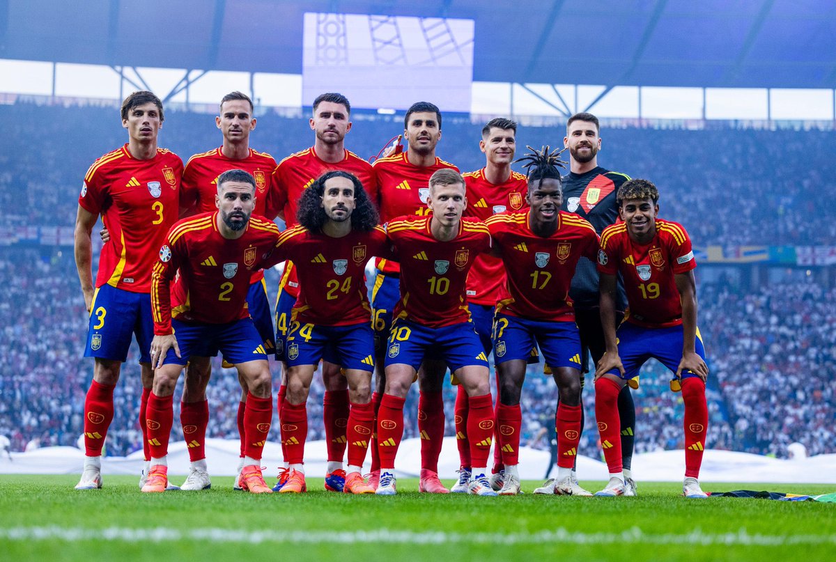 ¡¡ESPAÑA ES EL CAMPEÓN DE LA EUROCOPA 2024!! 🇪🇸🏆

Se convierte en el seleccionado más ganador en la historia de esta competencia con CUATRO títulos.  

Obtuvo TRES de las últimas CINCO ediciones 🤯