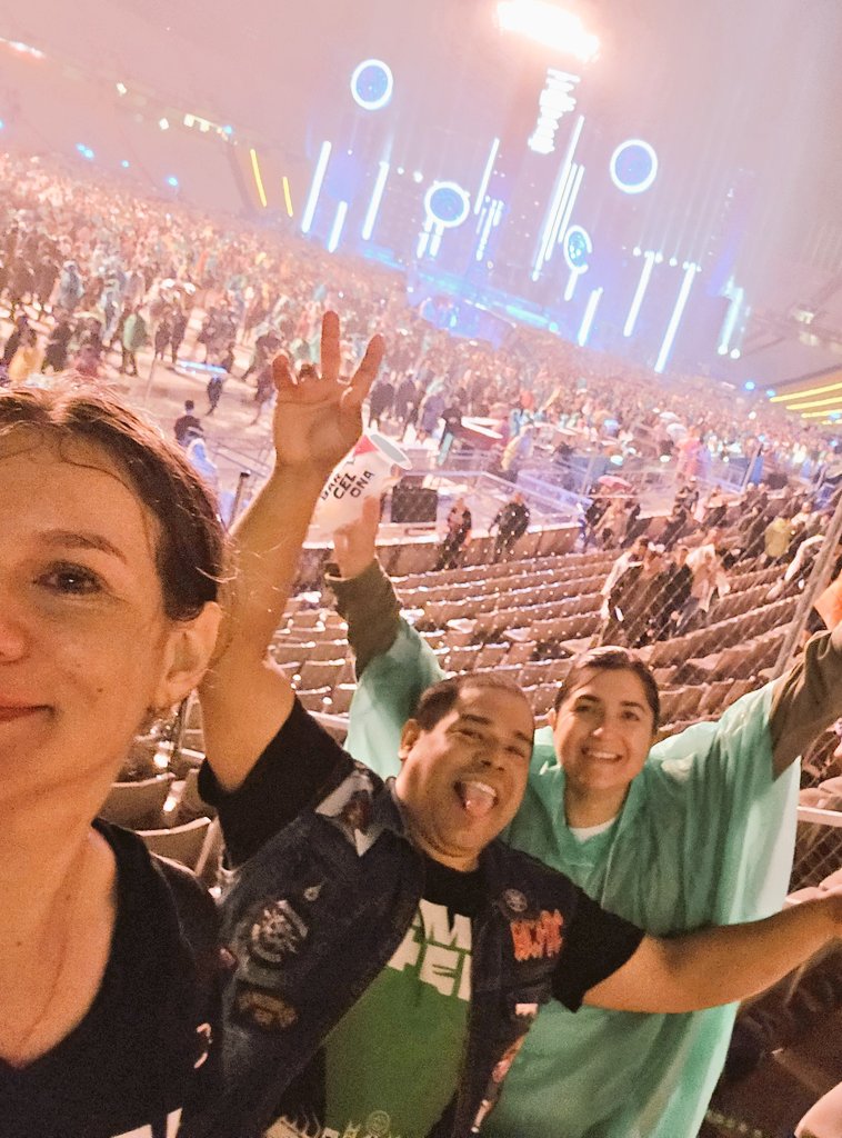 sanchez_rsv's tweet photo. Y nos tocó nomas!! 🤩🤘🔥
Europe Stadium Tour 2024.
11/06/2024 https://t.co/aJyUgAbHoH