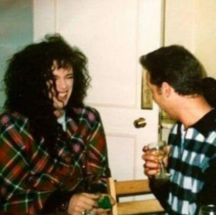 mich_u_'s tweet photo. his smile makes me happy<3 ♥︎
#peteburns #deadoralive https://t.co/u3FnLr2rt9