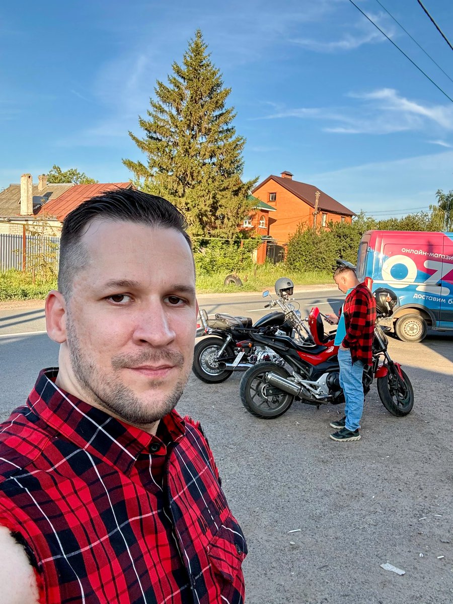 igor_gorbenko's tweet photo. Открыл мотосезон. После длительного перерыва тощий Интрудер 1400 кажется дурным аппаратом 🏍️ https://t.co/iZSP3ulyhj