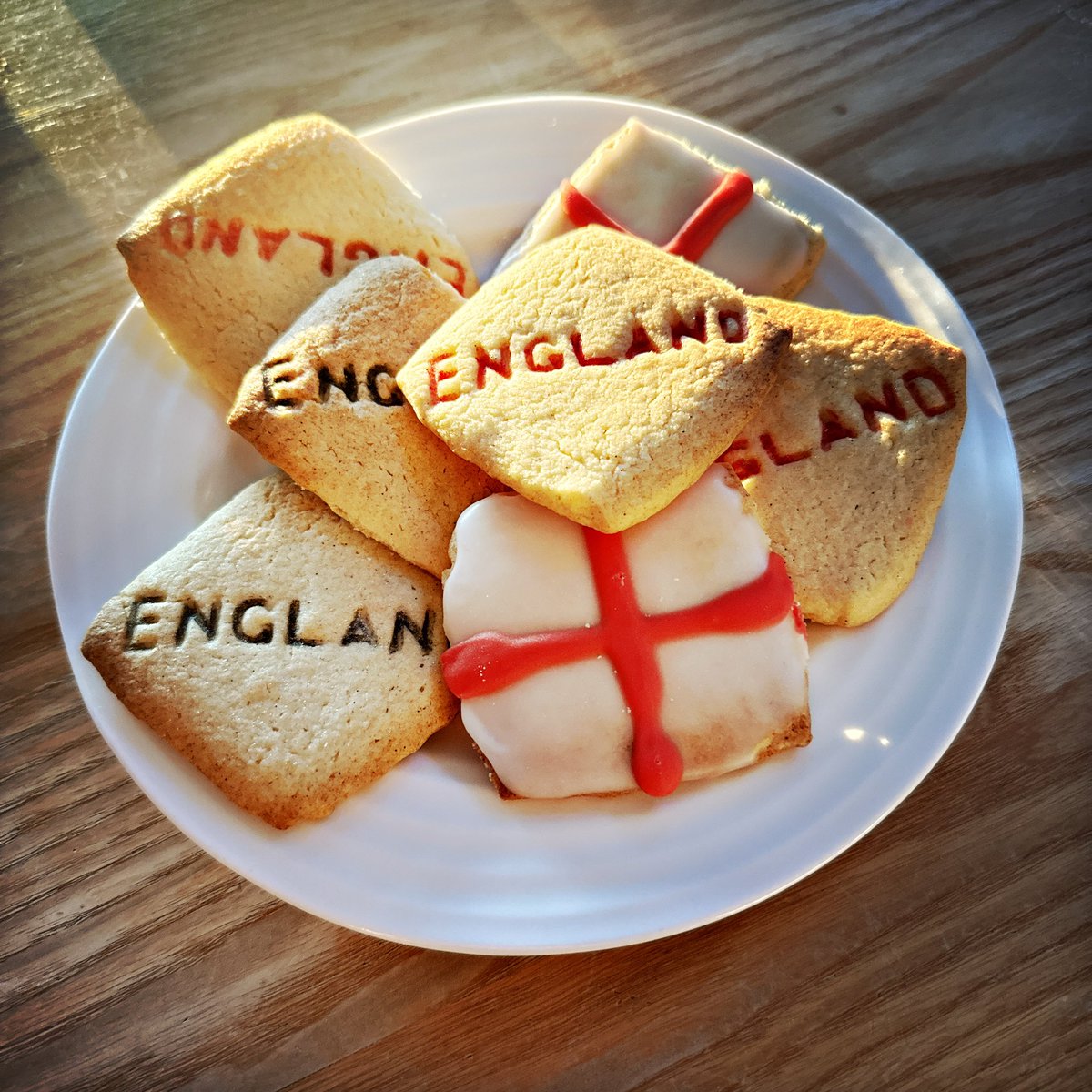 Prof Alice Roberts💙 tweet media