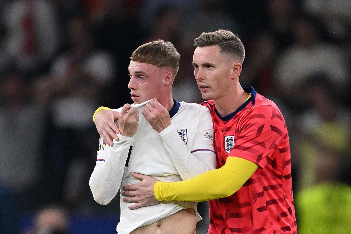 Te quiero mucho, Palmer. Inglaterra no te merece. 😔💔 

Diste todo de ti y los llevaste a una final aún cuando no te valoraban. Tu momento llegará.