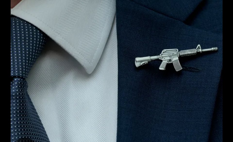 TAGGsquad's tweet photo. 👉🏼Shooter was:
White
Male
Republican
Used AR-15
👉🏼Shooter was not:
Illegal immigrant
Democrat
“Antifa”
“BLM”
Ethnic minority 
Working for Biden

**If you repeatedly instill political violence into your following/supporters, DON’T be surprised or ANGRY when the barrel is eventually pointed at you… Rough day for MAGAs. 🤫🤐