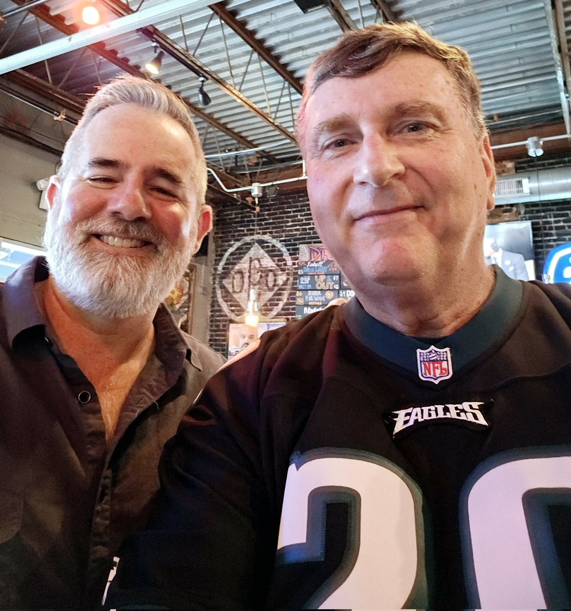 TrafficGuyBry's tweet photo. @SiriusXMFantasy @GarageFishtown @Fantasy_Guru @PaulKellyTweets @caplannfl Had an awesome time today with you all! Best of luck to everyone, and we'll have to make this an annual shindig. Was great finally meeting the Guru, Mr. C & Mr. Paul! And kudos to @GarageFishtown on providing a great venue & tasty food & brews! π #gurrific #FantasyFootball https://t.co/KOj3JDBx4D