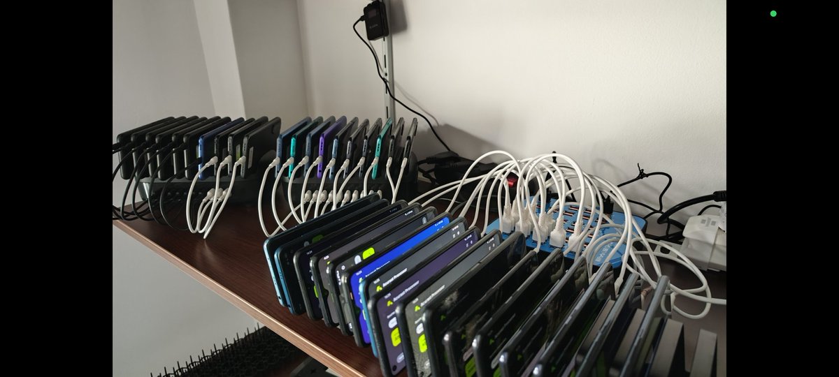 Vasile_P_RO's tweet image. #DEPIN
#UnstoppableCompute