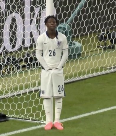 Head up, Young King 😢💔