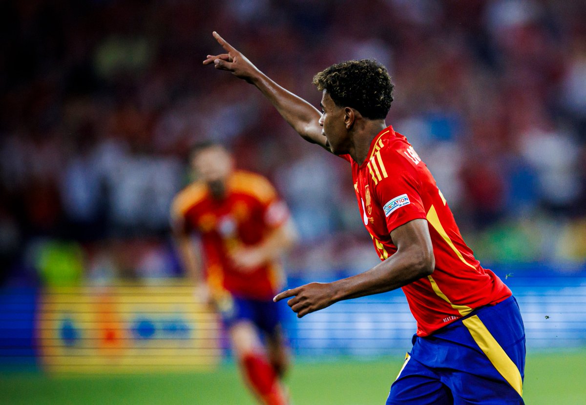 ¡¡𝗦𝗘𝗚𝗨𝗜𝗠𝗢𝗦 𝗖𝗢𝗡 𝗟𝗢𝗦 𝗥𝗘𝗖𝗢𝗡𝗢𝗖𝗜𝗠𝗜𝗘𝗡𝗧𝗢𝗦!!

🏆 #EURO2024 

Mejor jugador del torneo | Rodrigo
Mejor jugador joven del torneo | Lamine Yamal

#VamosEspaña | #C4MPEONES