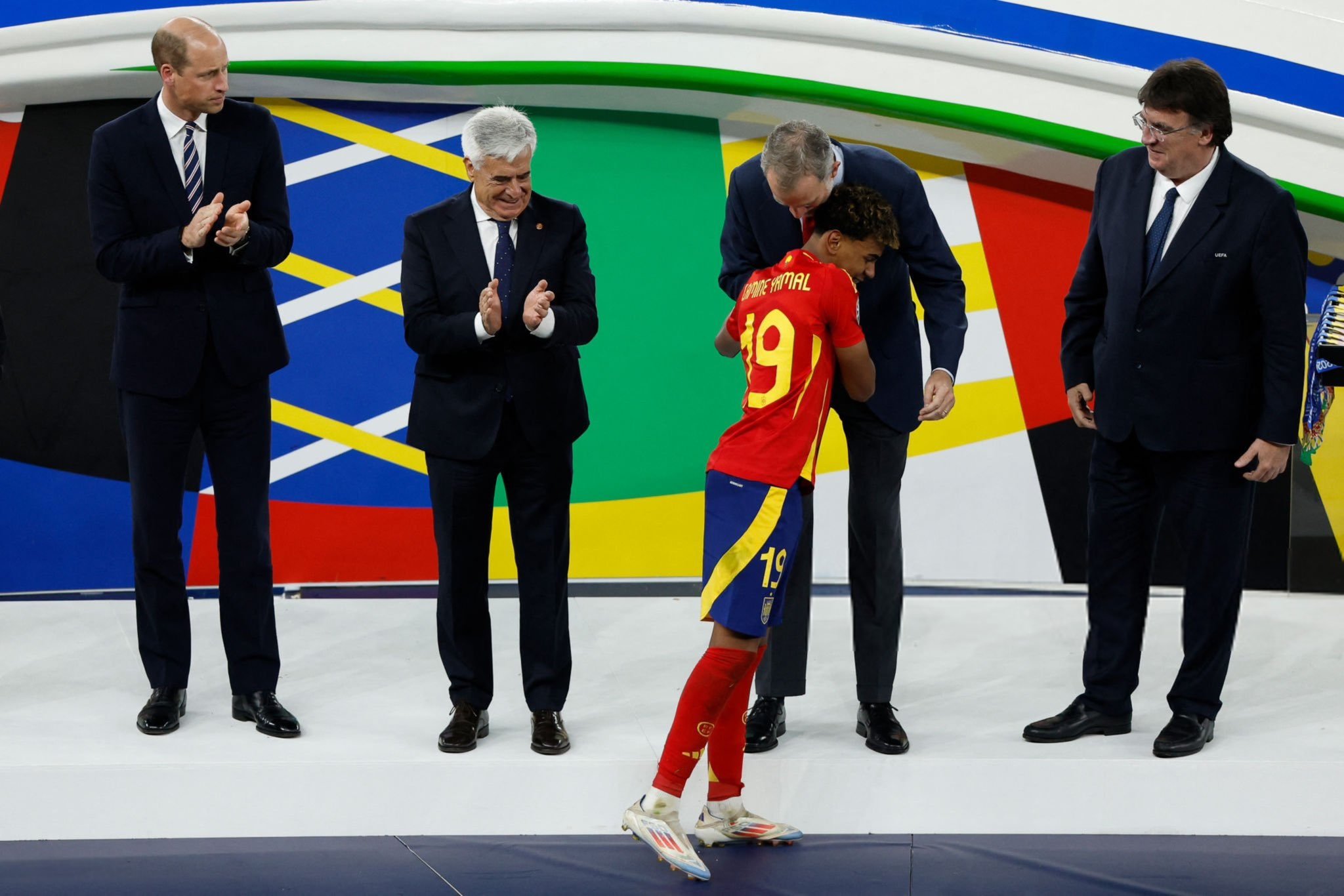 Barça Universal on X: "Spain's King Felipe VI and Spain's Prince Lamine Yamal. https://t.co/rrxNJ533y3" / X