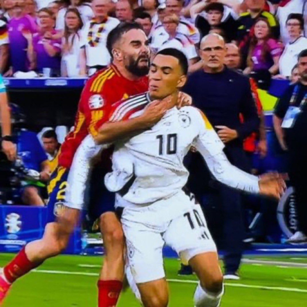 Wikiboy333's tweet photo. Honor, honor, y honor. Se queda esto fijado hasta que acabe el año. https://t.co/BDMtX5l4DI