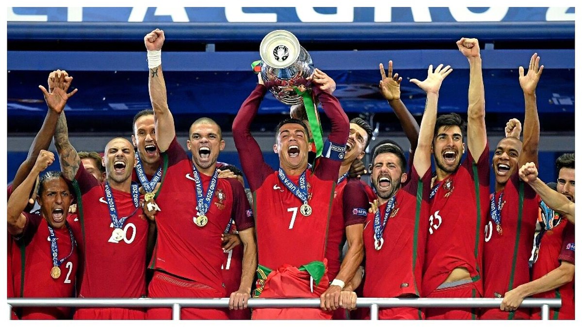 afernan9's tweet photo. PIGS es un acrónimo peyorativo en inglés con el que medios financieros anglosajones se refieren a los países del sur de la Unión Europea conformado por Portugal, Italia, Grecia y España

🇬🇷2004
🇪🇸2008, 2012 y 2024
🇵🇹2016
🇮🇹2020
#EURO2024 https://t.co/1ws1zrEKPy