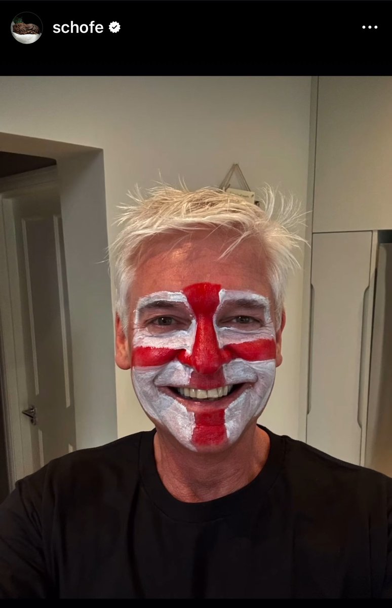RLF120900's tweet photo. Phillip Schofield’s comeback to Insta… 

Back into hiding pal… It’s no coming home 🤣🤣👋🏽👋🏽 #EURo2024 #Spain_England https://t.co/mxbpvHznap