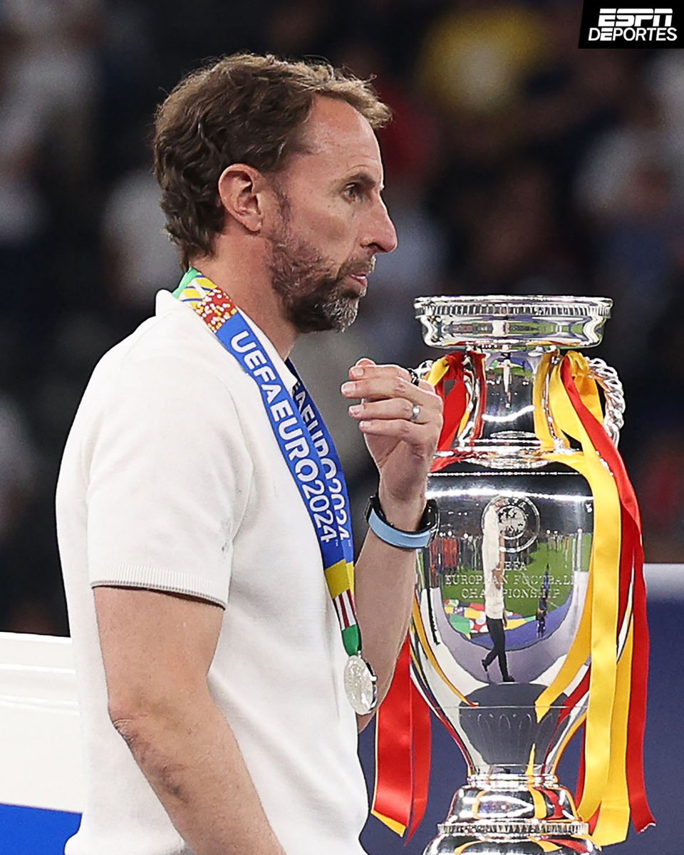 Football Hub tweet media