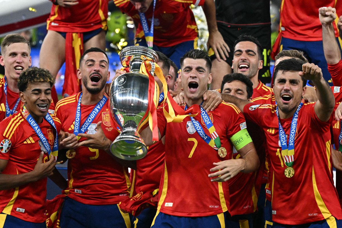 EURO2024FRA's tweet photo. 🏆 Quelle équipe ♥️♥️♥️♥️

#ESPENG | #EURO2024 https://t.co/y4DOilrCmv
