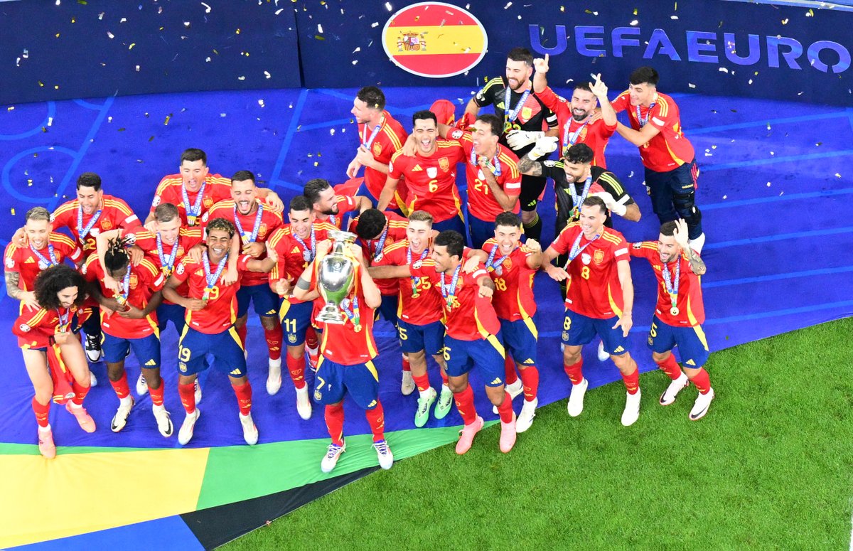 EURO2024FRA's tweet photo. 🏆 Quelle équipe ♥️♥️♥️♥️

#ESPENG | #EURO2024 https://t.co/y4DOilrCmv