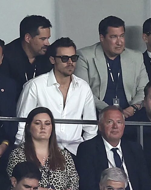 HSMEDIANEWS's tweet image. Harry watching the Euro Cup Final.