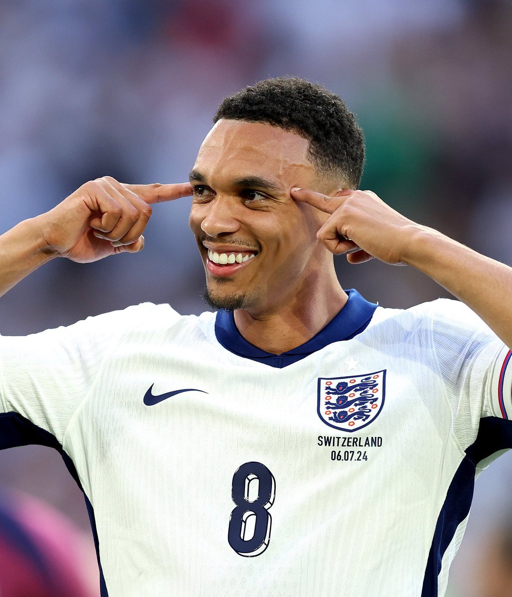 Liam 💫 tweet media