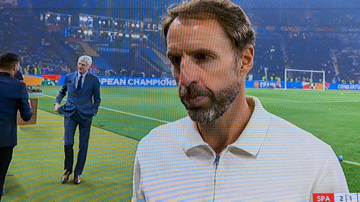A world class Manager, a class act, a gentleman, a living legend, some would even say a genius! 😍

Oh &amp; Gareth Southgate is in the pic as well, bless him....