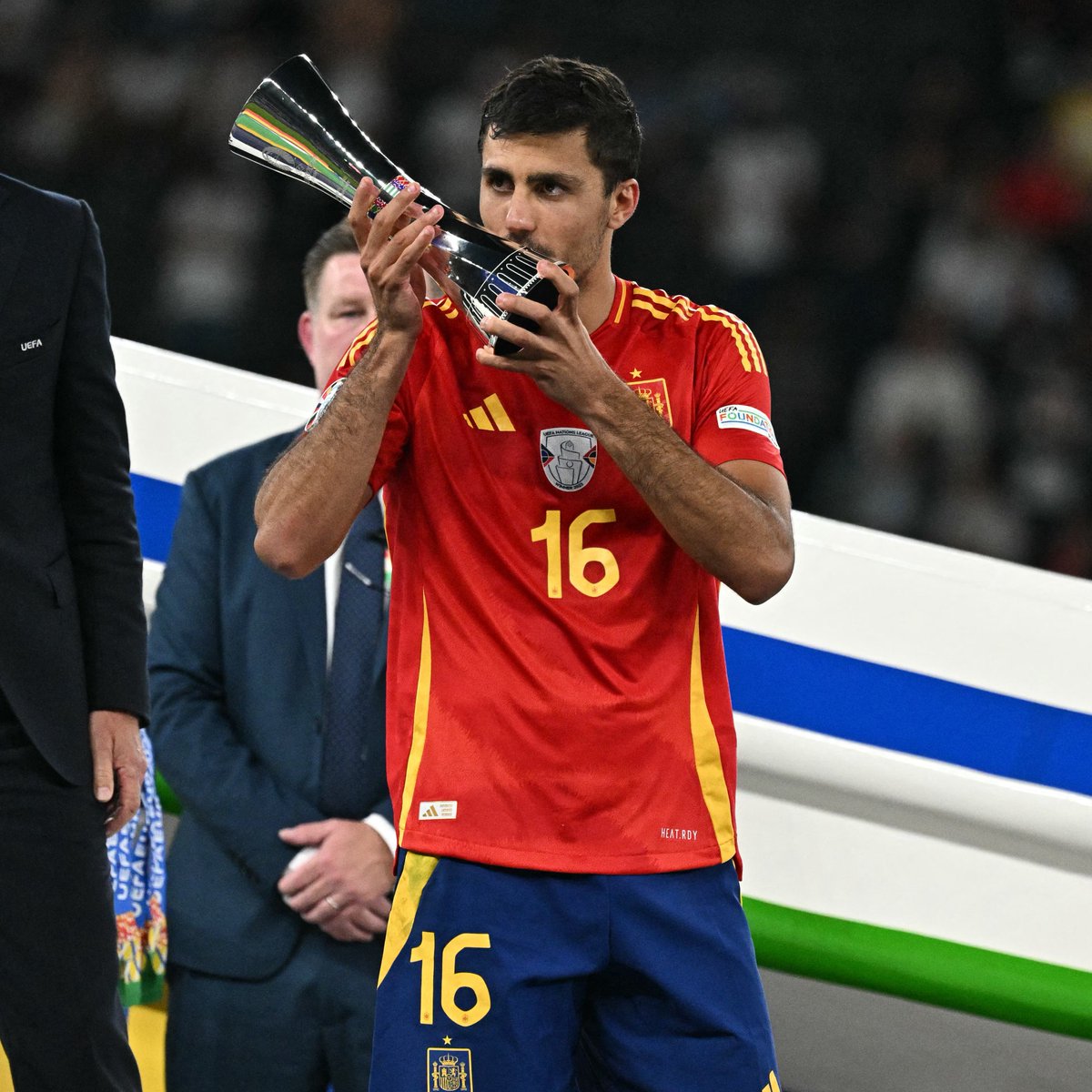 Rodri has lifted twice as many trophies (8) as he has lost games (4) for club and country since the start of 2023. 🤯🏆 <a href="/Squawka/">Squawka</a>.