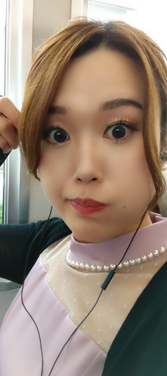sariponta's tweet photo. 久しぶりの投稿✨

昨日は友達の結婚式でした💒
綺麗やったー❤

ドアップ🥺笑 https://t.co/SY4u1oDVjn