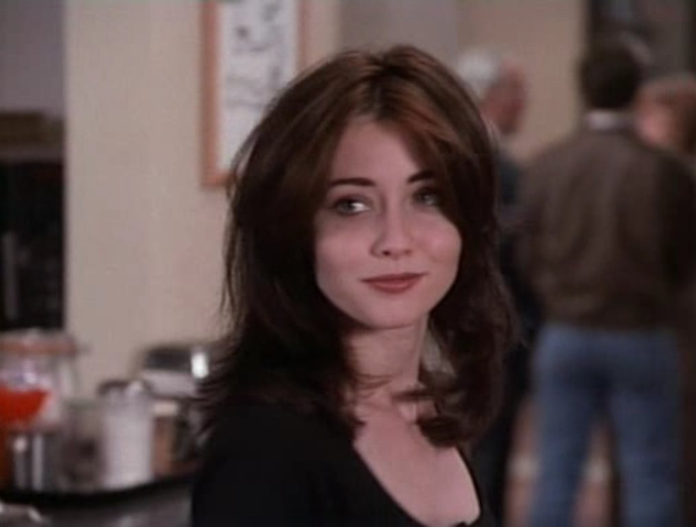 bestofbrendylan's tweet photo. thank you shannen doherty for your strength, charisma, talent. you made history playing brenda walsh and you will never be forgotten! rest in peace just like luke perry. you'll always be loved <3 https://t.co/OjEg9mrgos