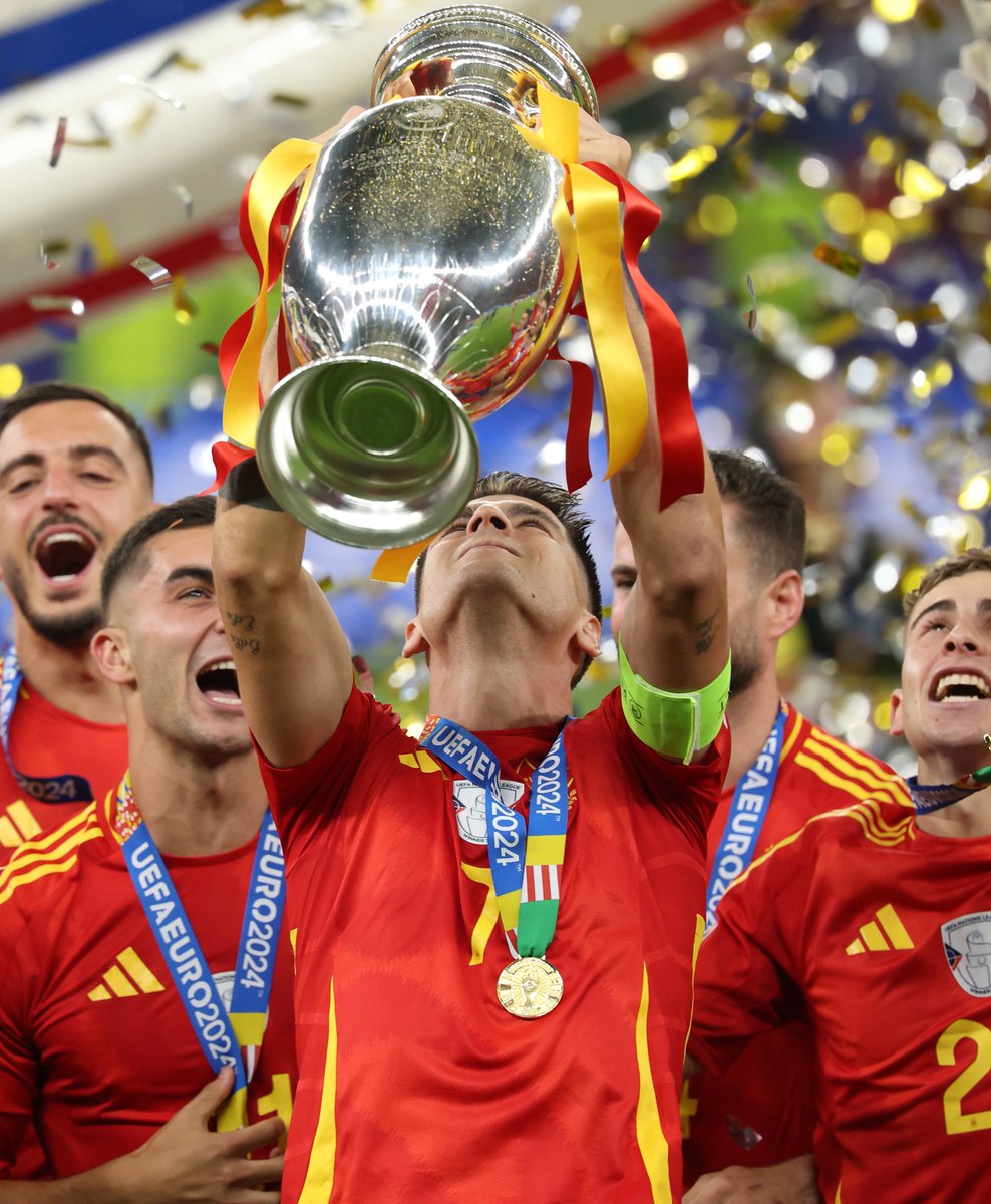 🏆🏆🏆🏆 la cuarta Eurocopa