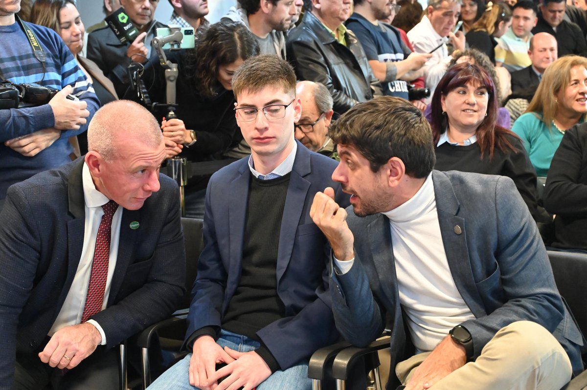 Martin Ebene tweet media