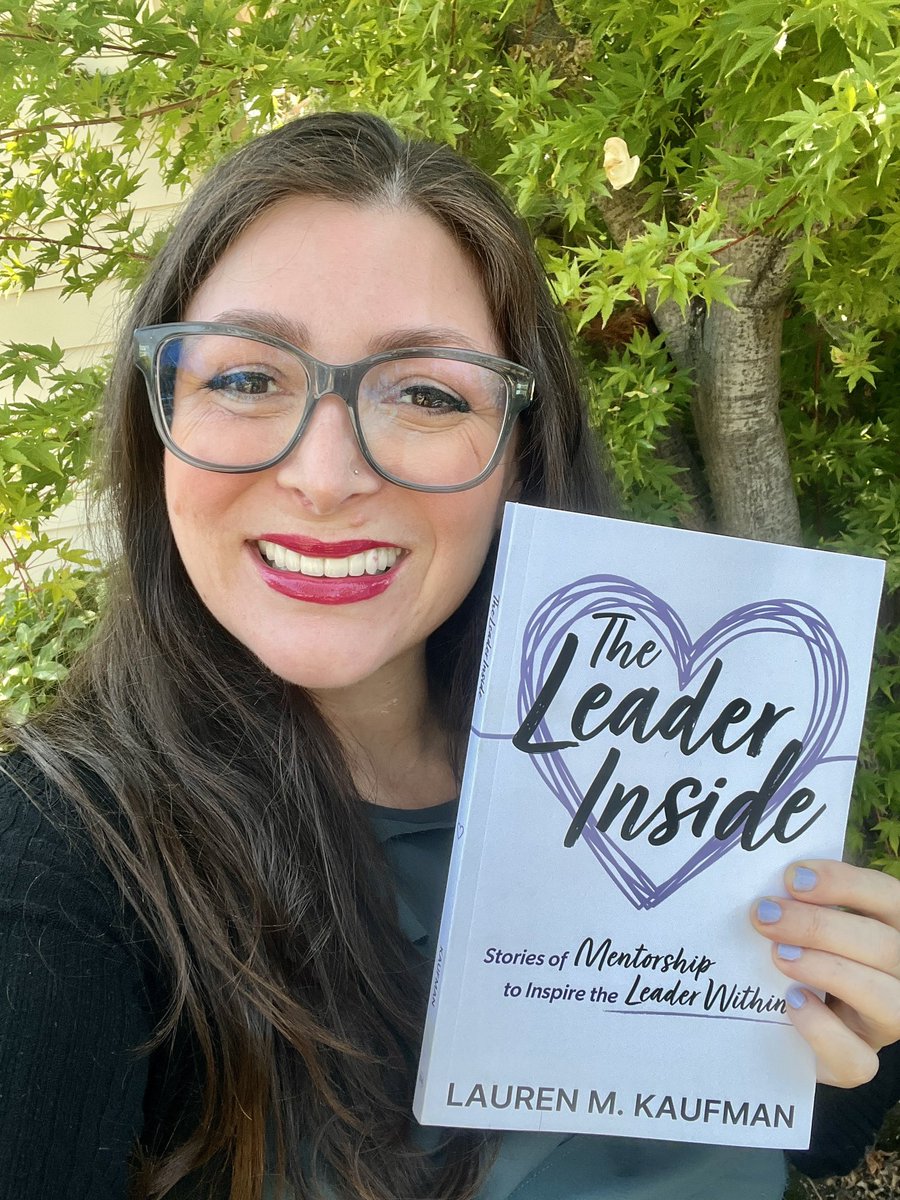 StephRothEDU's tweet image. It’s here! It’s here! #TheLeaderInside 
Time to celebrate the brilliant &amp;amp; thoughtful leader &amp;amp; author @LaurenMKaufman!

It was a privilege to contribute my chapter “Finding Joy in the In-Between” and I cannot wait to dive in, read &amp;amp; learn.

@gcouros @burgessdave @dbc_inc #IMPress
