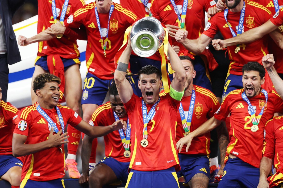 🚨 Morata to Rai:

“Milan? Let me enjoy this trophy then go on holiday. Italy next? We’ll see.”