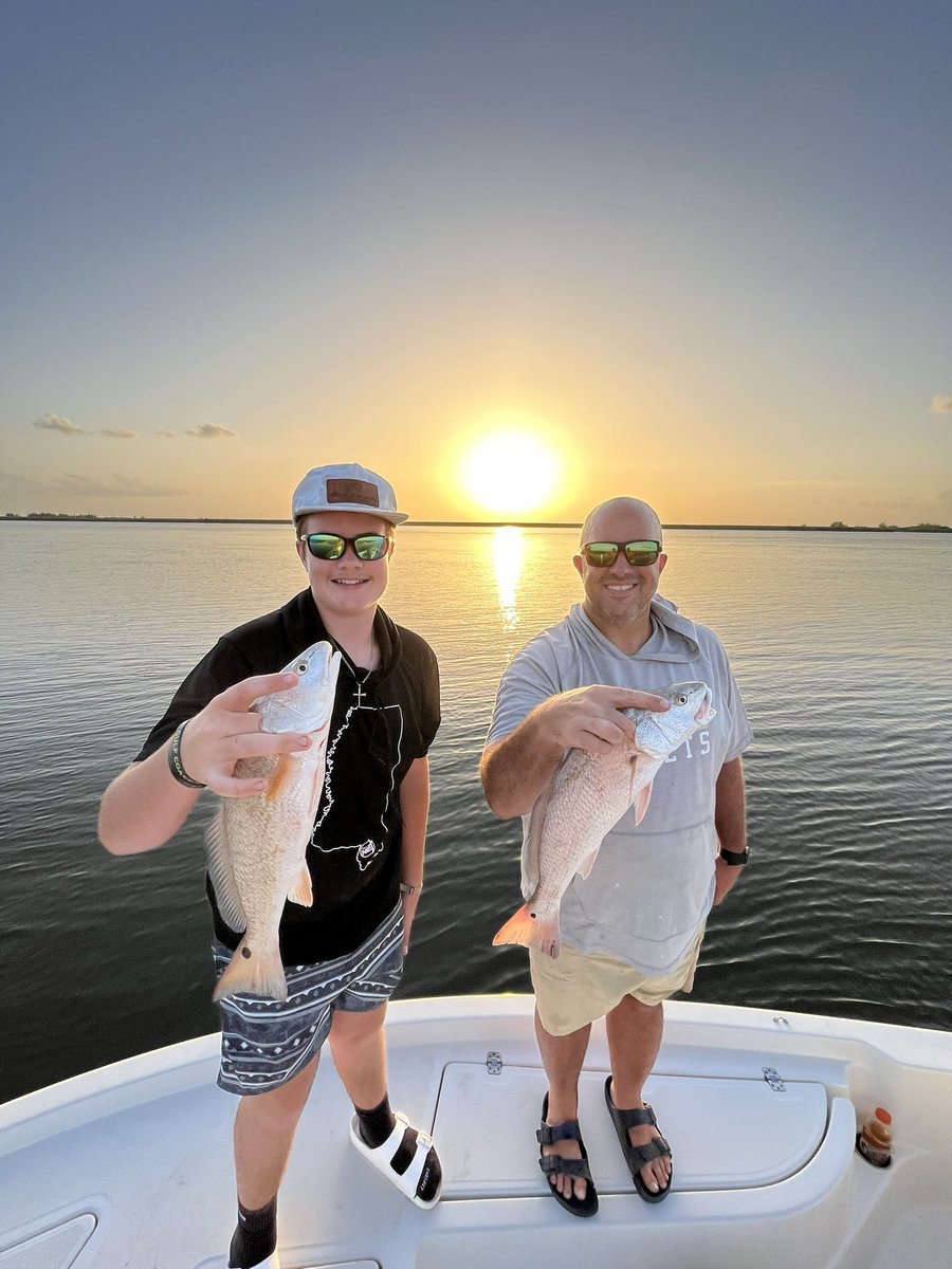 ThejbakerERA's tweet image. Before &amp;amp; After Venice, LA style!!! 😉😍 #Redfish #SmokedRedfishDip