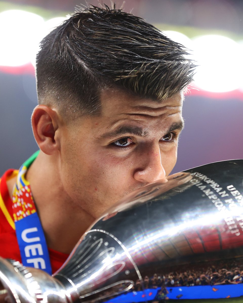 ChampionsLeague's tweet photo. Mora 🇪🇸

#UCL https://t.co/xVMMdsPPSC