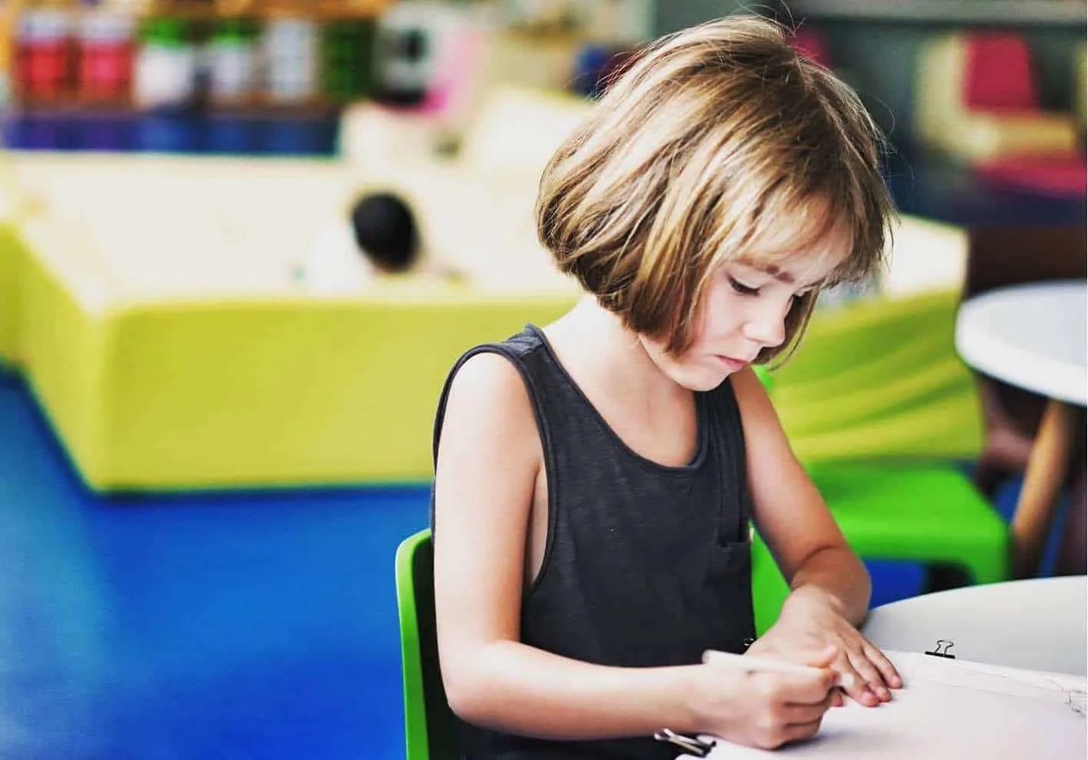 NewInZurich's tweet photo. Thinking of working in an educational environment in #Switzerland? Why not consider enrolling in the Teaching Assistant course run by #FoundationsForLearning in #Zurich. Find out more here: https://t.co/9EGEAp4ZYS https://t.co/nfpXGwqGJk