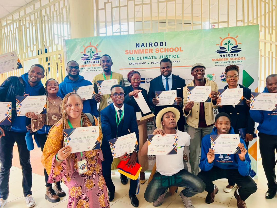 Nous étions entrée vulnérables nous ressortons de cette école transformé et plus fort que nous que nous l'étions, grâce à  L'école d'été de Nairobi sur la justice climatique.
#NSSCJ4 #nairobisummerschool #climatejustice #iamattending 
<a href="/PACJA1/">PACJA</a> <a href="/Summer_School1/">Nairobi Summer School on Climate Justice</a> <a href="/PACJA1/">PACJA</a> <a href="/Pacjaniger1/">Pacjaniger</a>