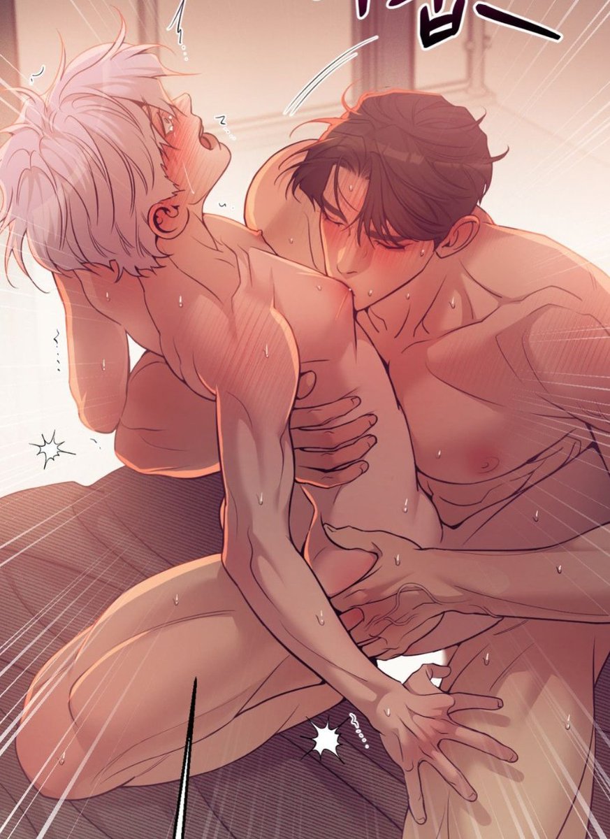 HALFORANGESHO's tweet photo. ⠀⠀ 
⠀⠀ it's always easy to notice when the players want to bond with Hinata. they are always unhappily eating him with their eyes. they want to eat him by other means.

⠀⠀ #SeductiveSunday 
⠀⠀ https://t.co/MqEhK0WQKq