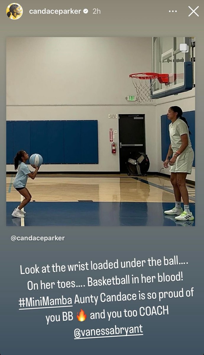 Candace Parker coaching up Kobe &amp; Vanessa’s daughter, Bianka 💜🏀

(via <a href="/Candace_Parker/">Candace Parker</a>)